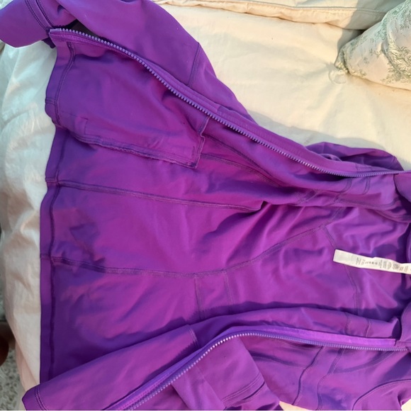 Lululemon define jacket size 2 - Picture 2 of 4